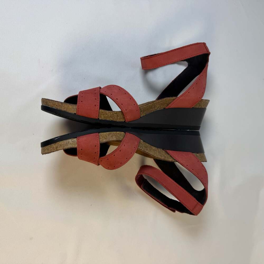 Naot Wand Red Suede Wedge Sandals EU 40 Comfort Ankle Strap Orthopedic - Picture 4 of 9